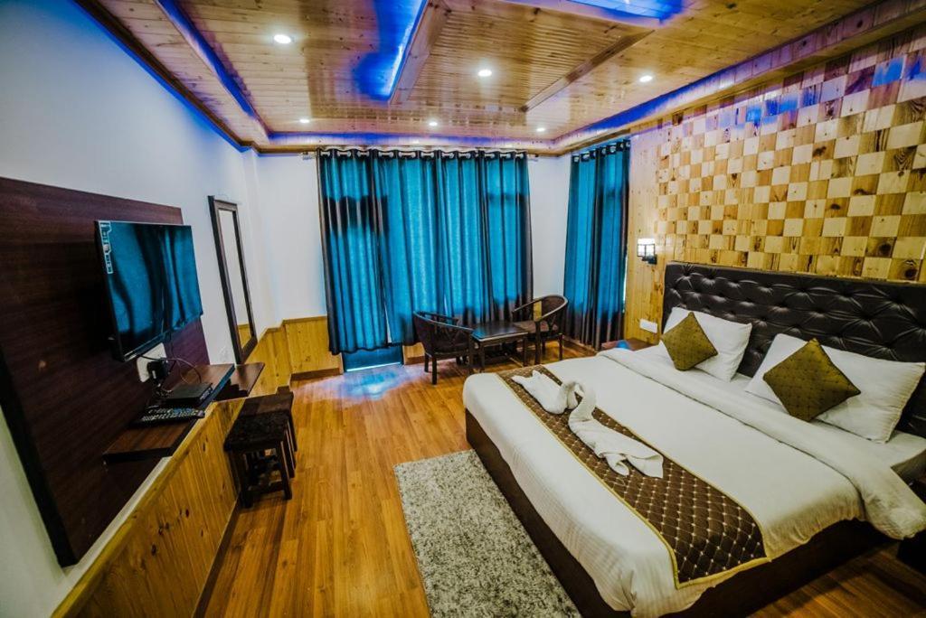 Hotel Black Magic 마날리 외부 사진